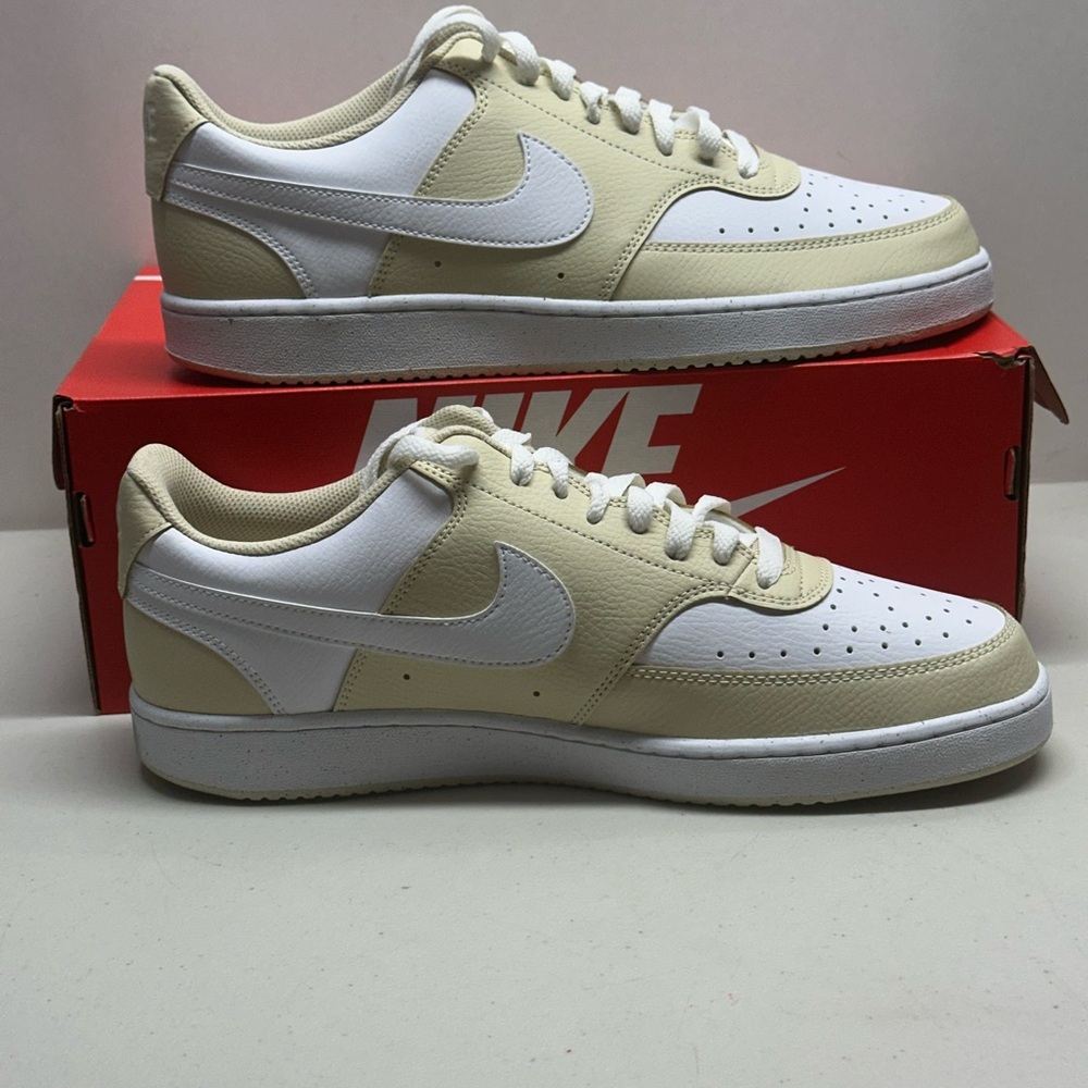 Nike Court Vision Low HM9862-200 Light Khaki White Tennis Gym Shoes Men 9.5 New